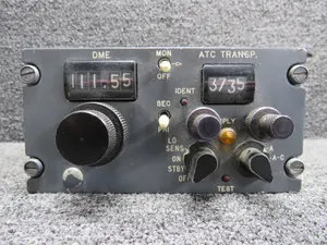 LearJet 25 Transponder and Comm Unit